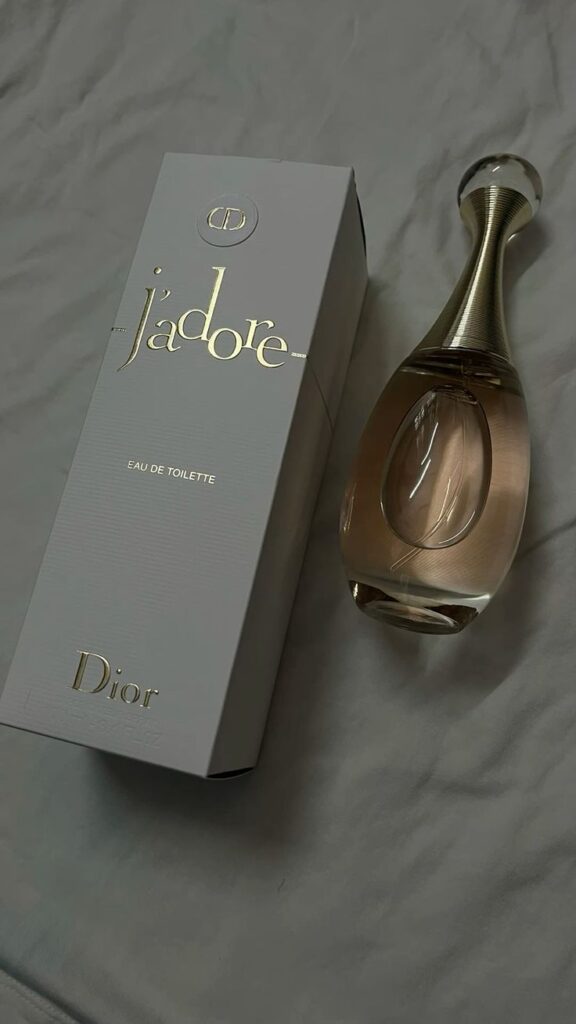 Best Perfumes for Women- Dior J’adore Eau de Parfum